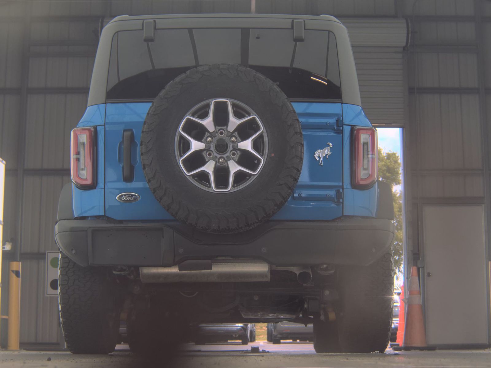FORD BRONCO - 8