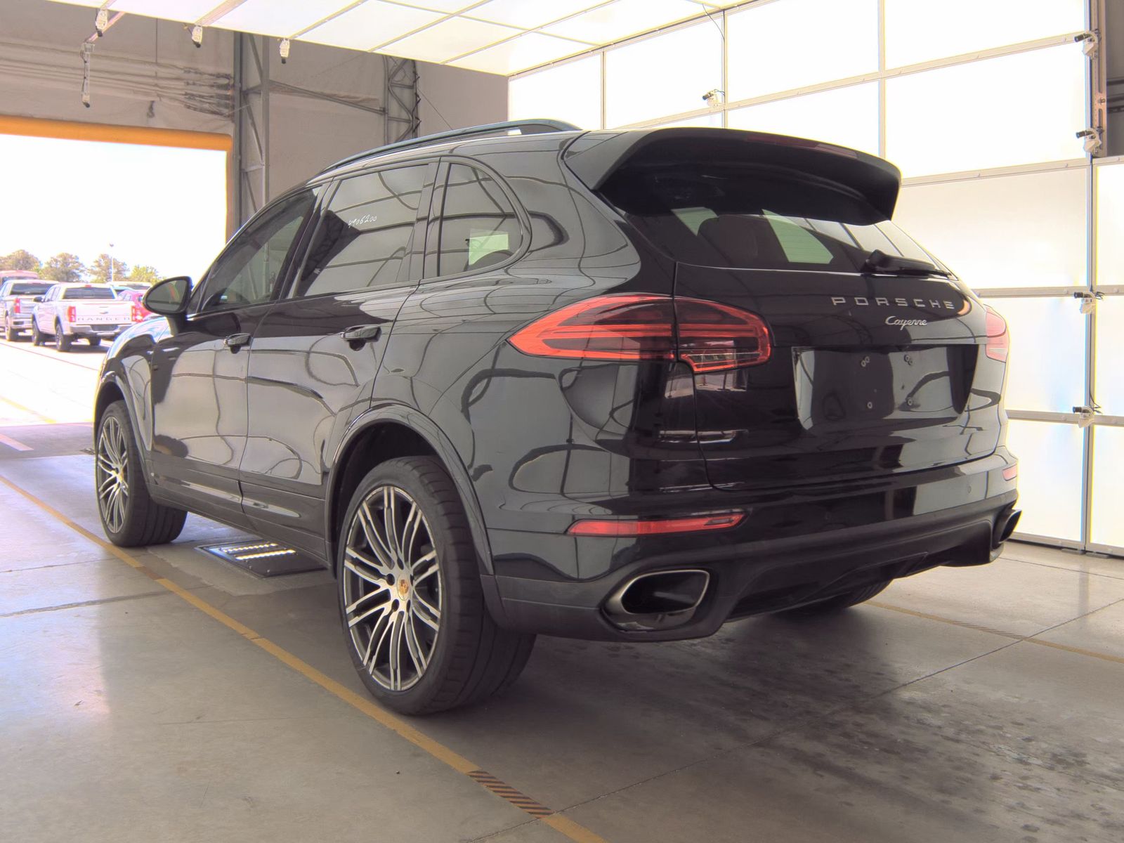 PORSCHE CAYENNE - 9