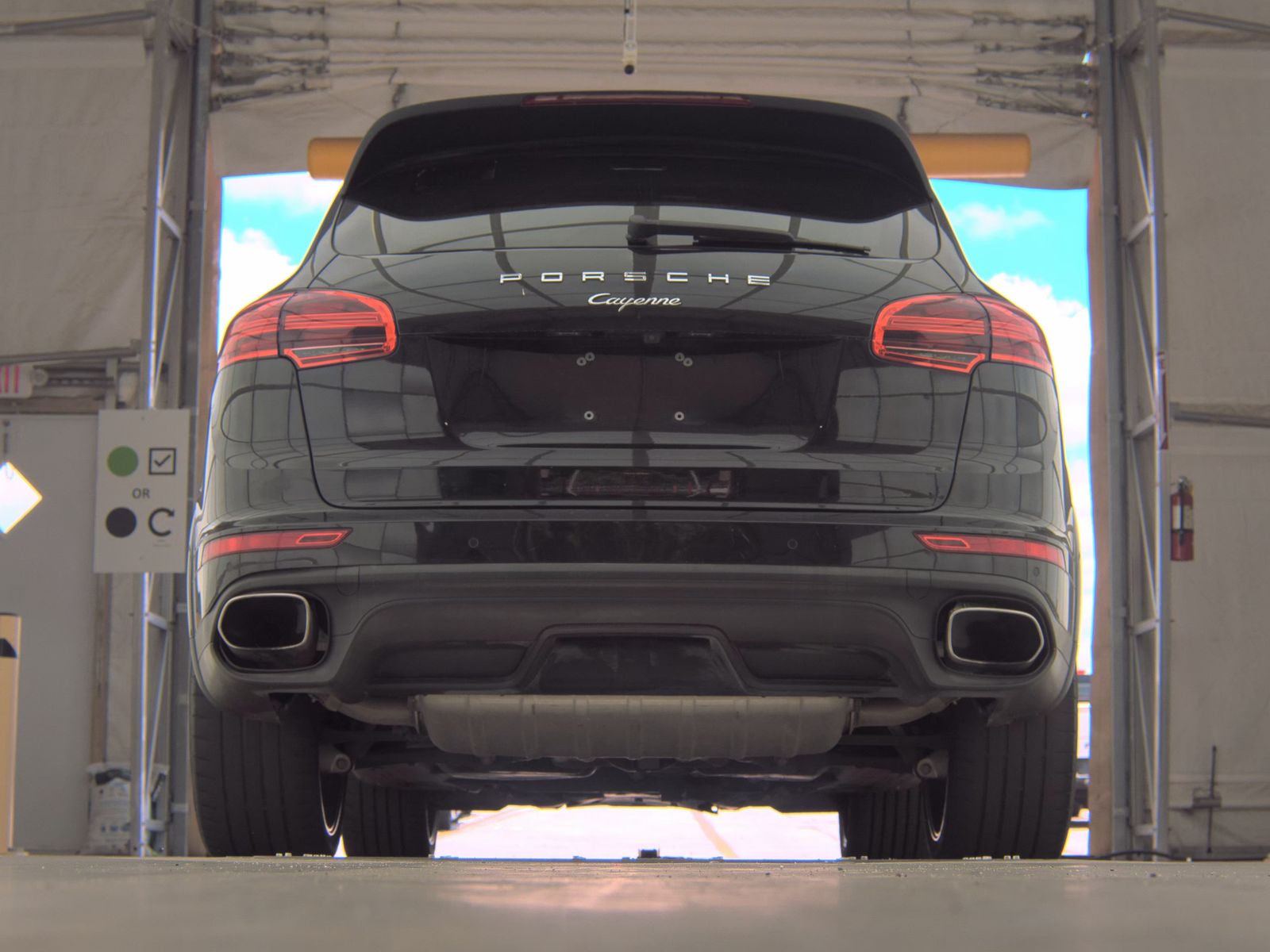 PORSCHE CAYENNE - 8
