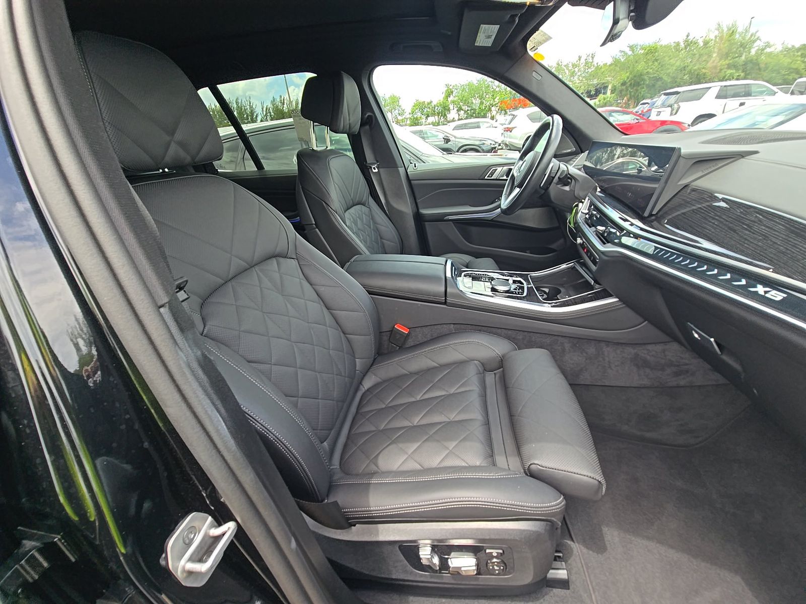 2025 BMW X5 xDrive40i AWD
