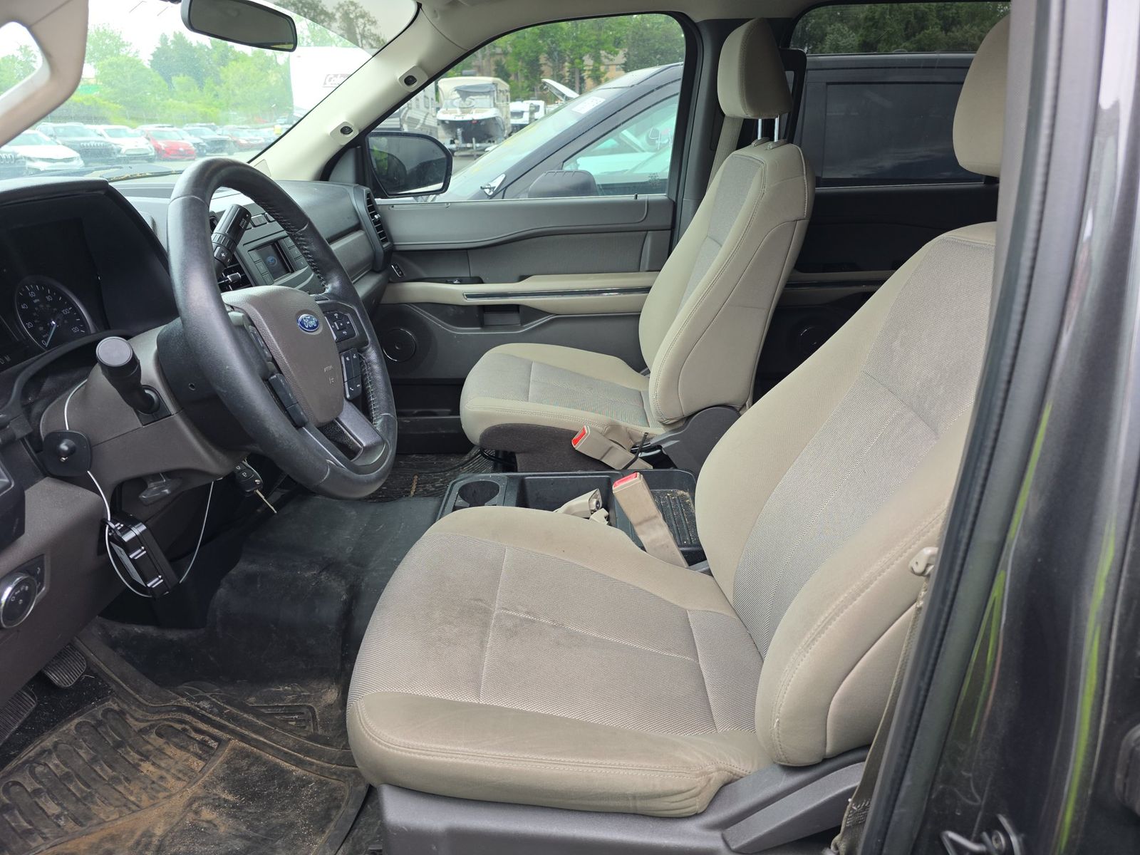 FORD EXPEDITION MAX - 8