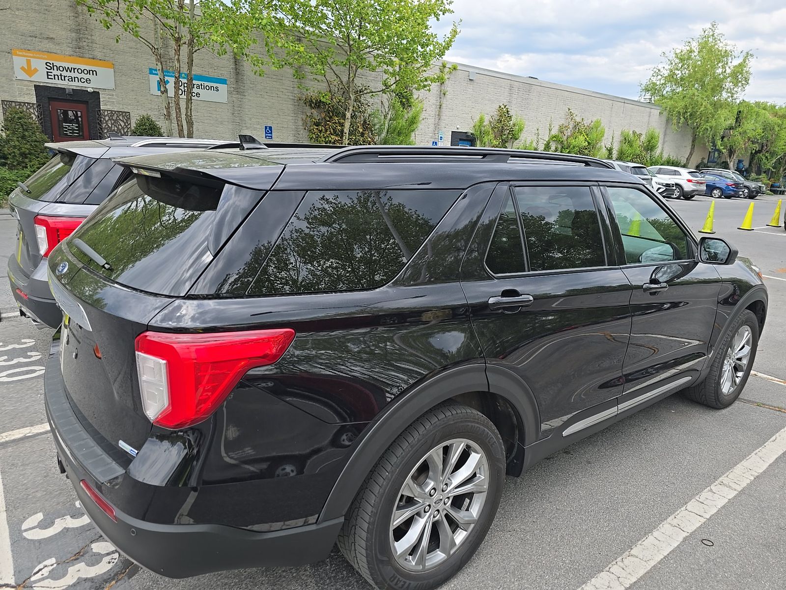 FORD EXPLORER - 5