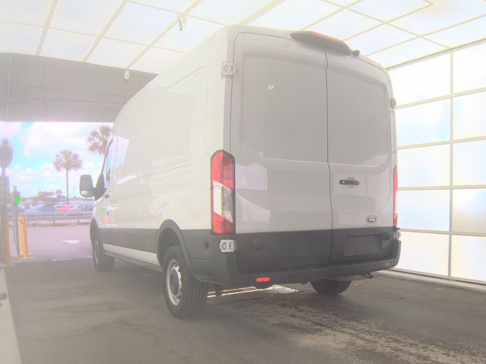 FORD TRANSIT 250 - 9