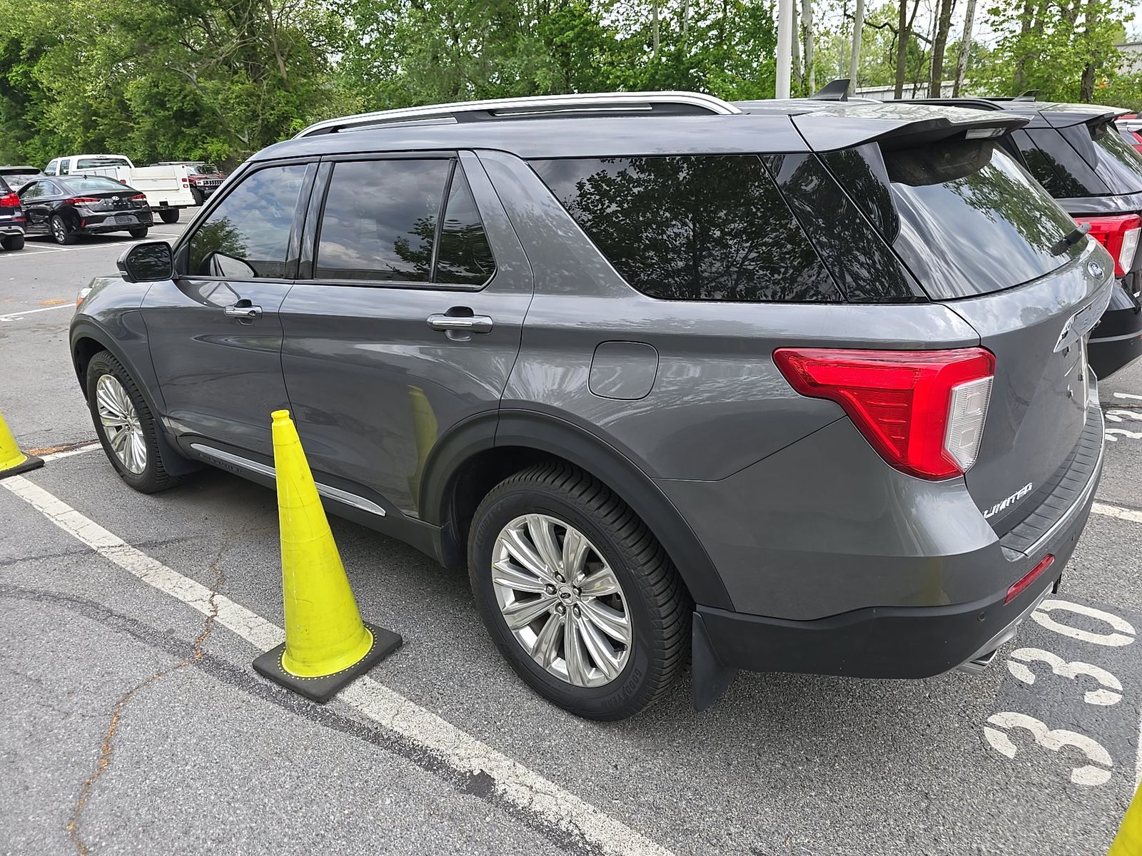 FORD EXPLORER - 7