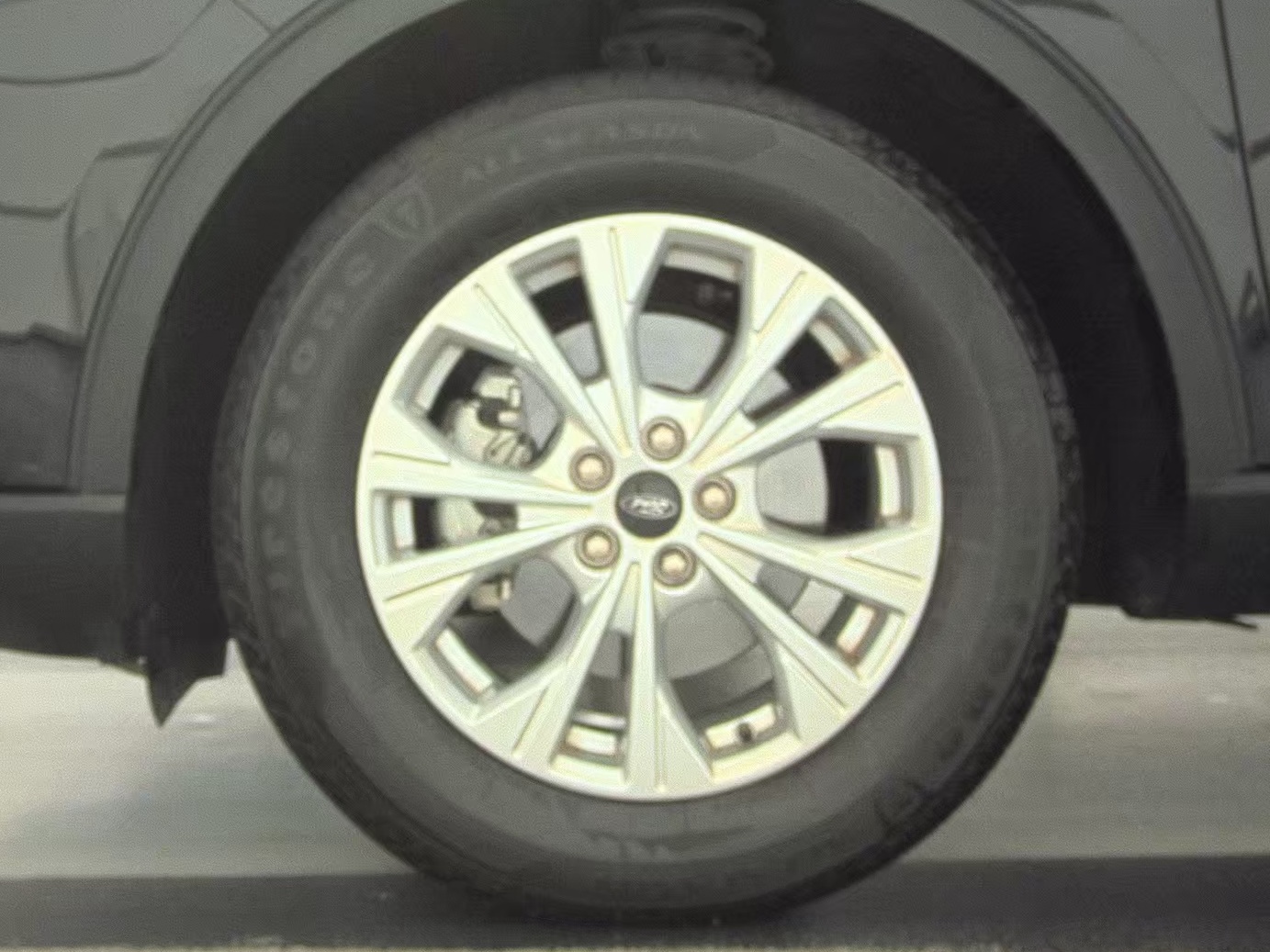 FORD ESCAPE - 10