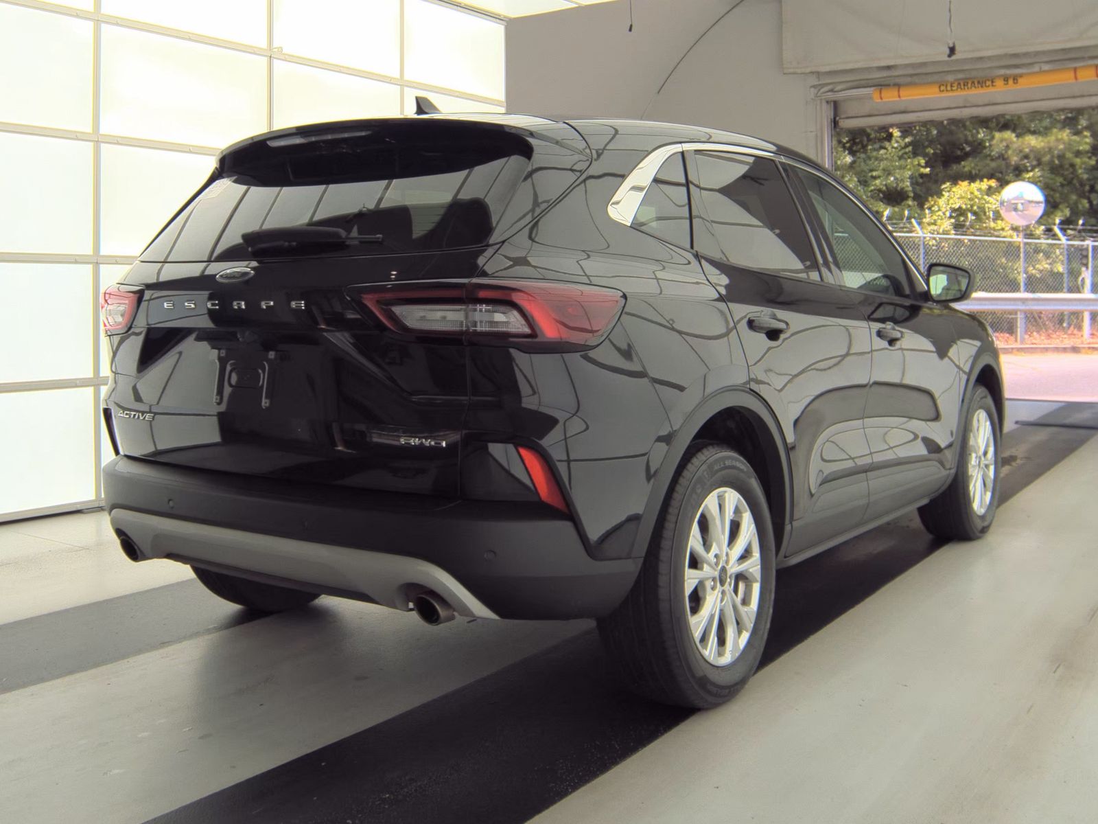 FORD ESCAPE - 6