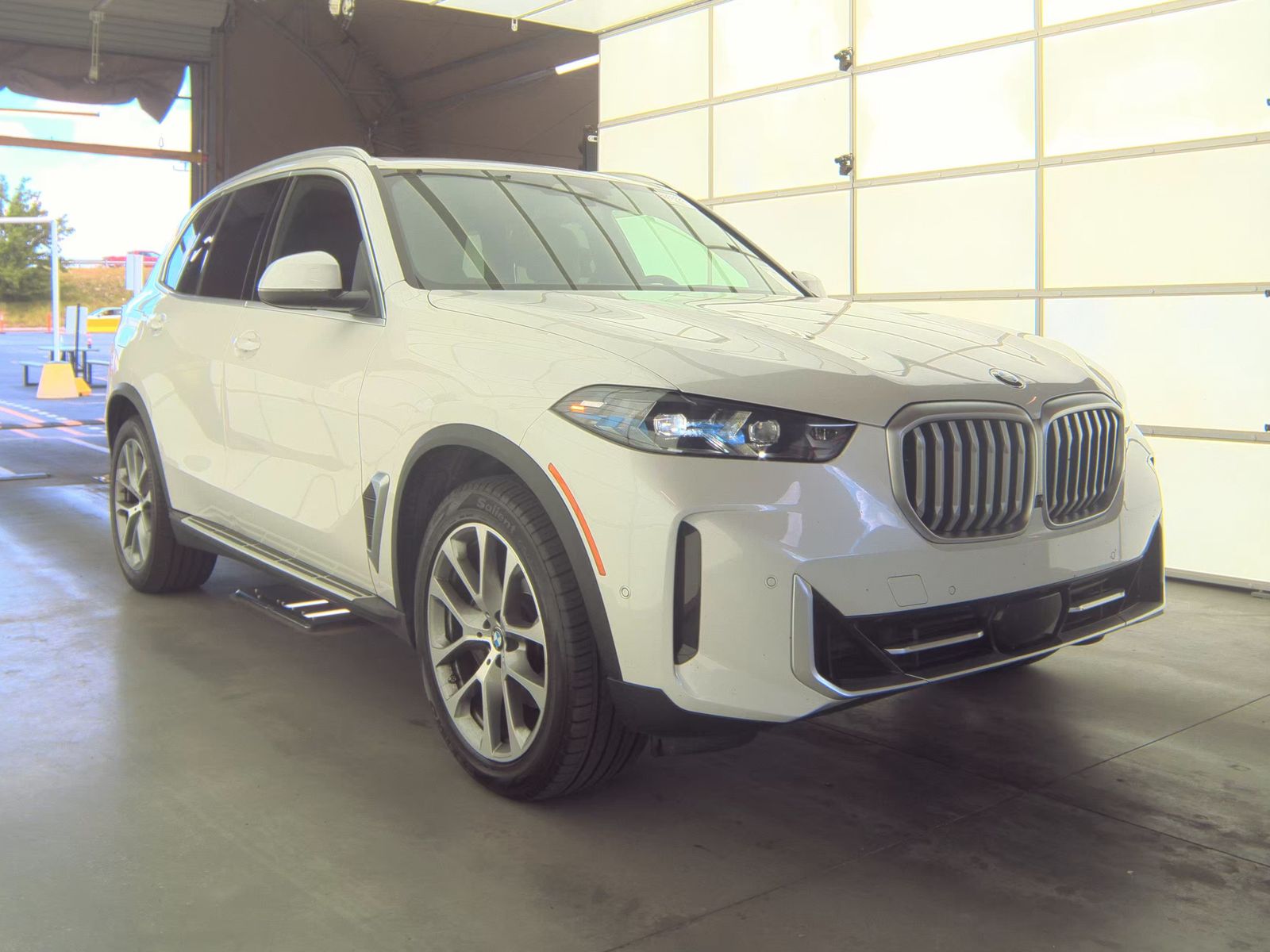 2025 BMW X5 xDrive40i AWD