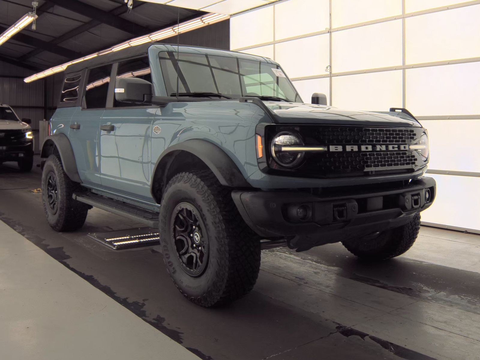 FORD BRONCO - 5