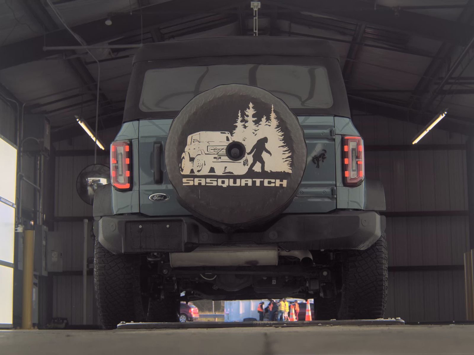 FORD BRONCO - 8
