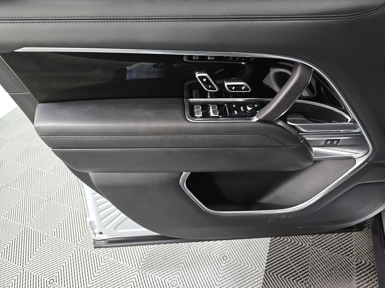 LAND ROVER RANGE ROVER - 10