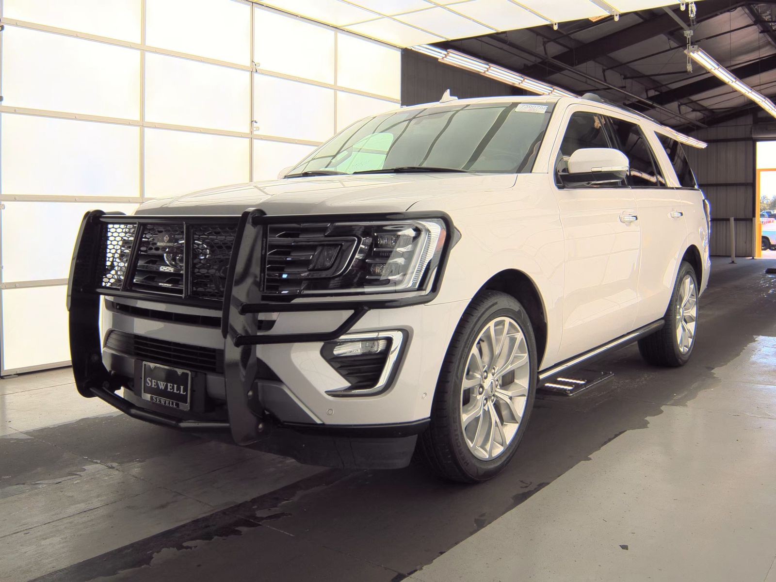 FORD EXPEDITION - 1