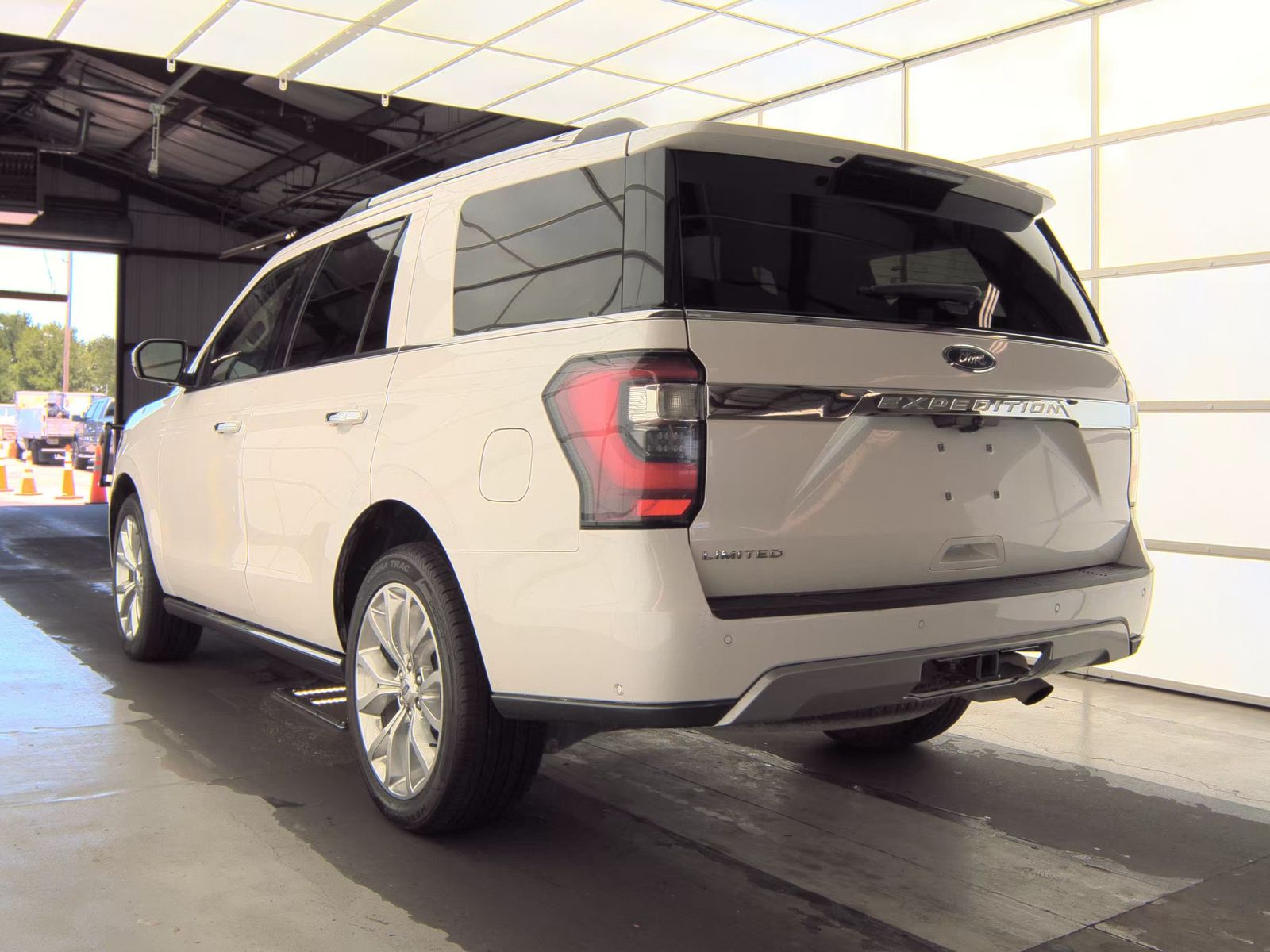 FORD EXPEDITION - 9