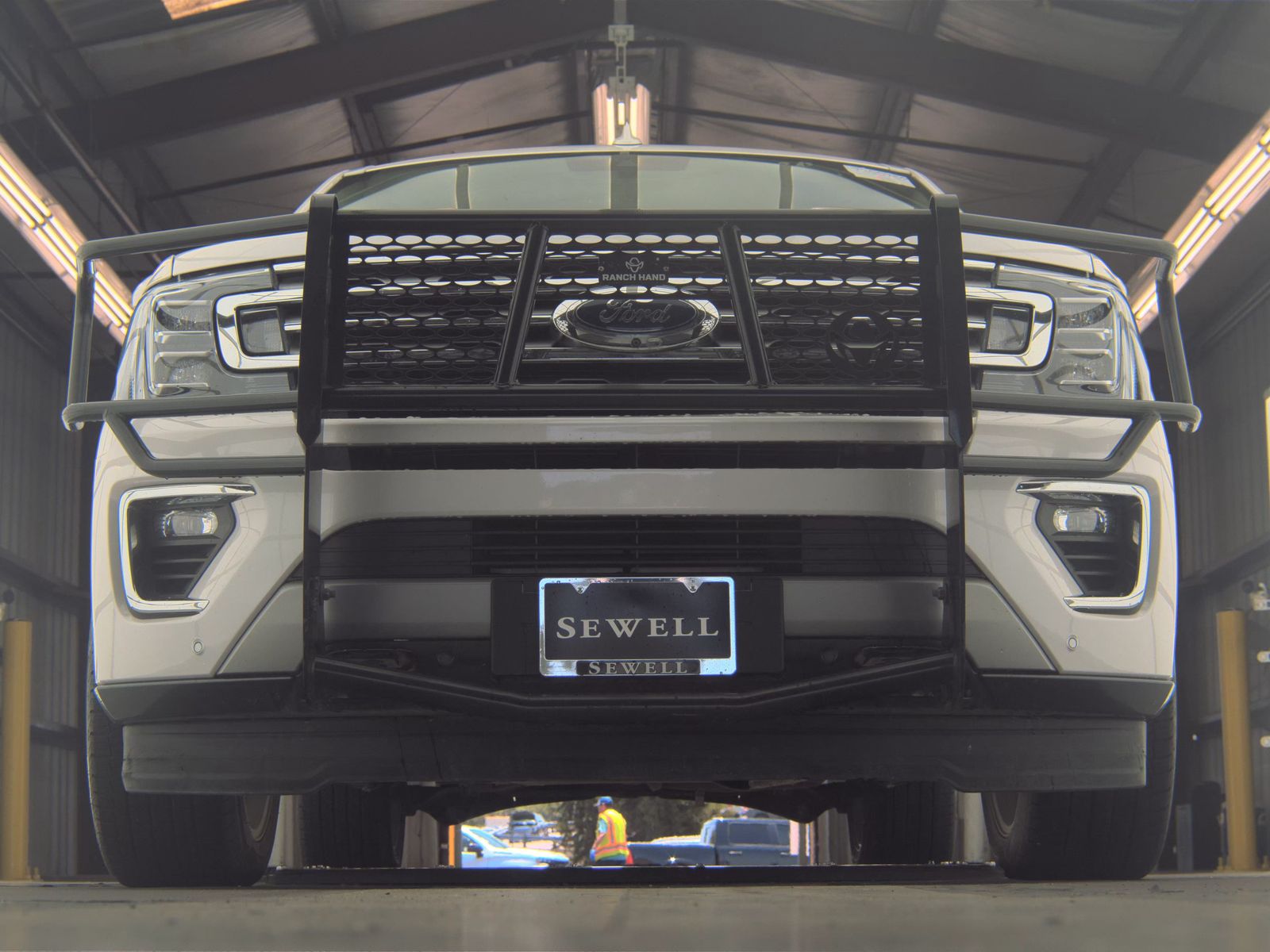 FORD EXPEDITION - 4
