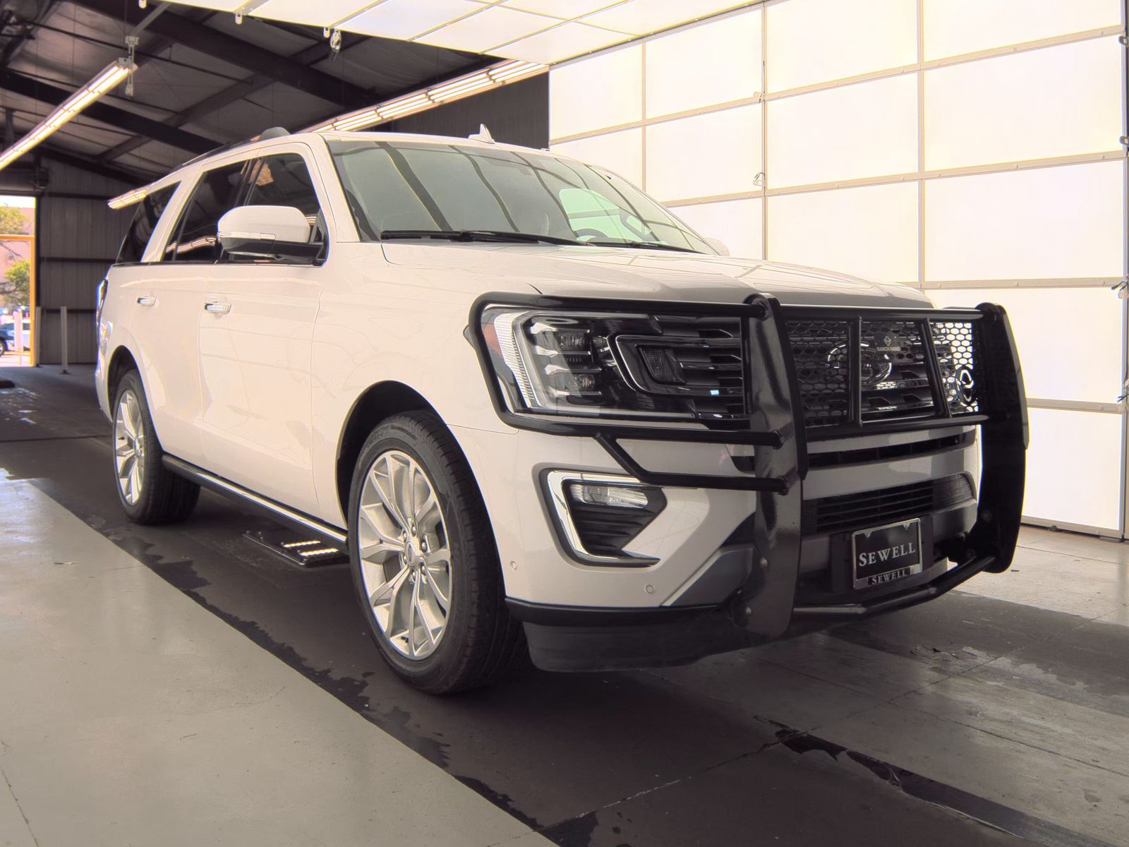 FORD EXPEDITION - 5