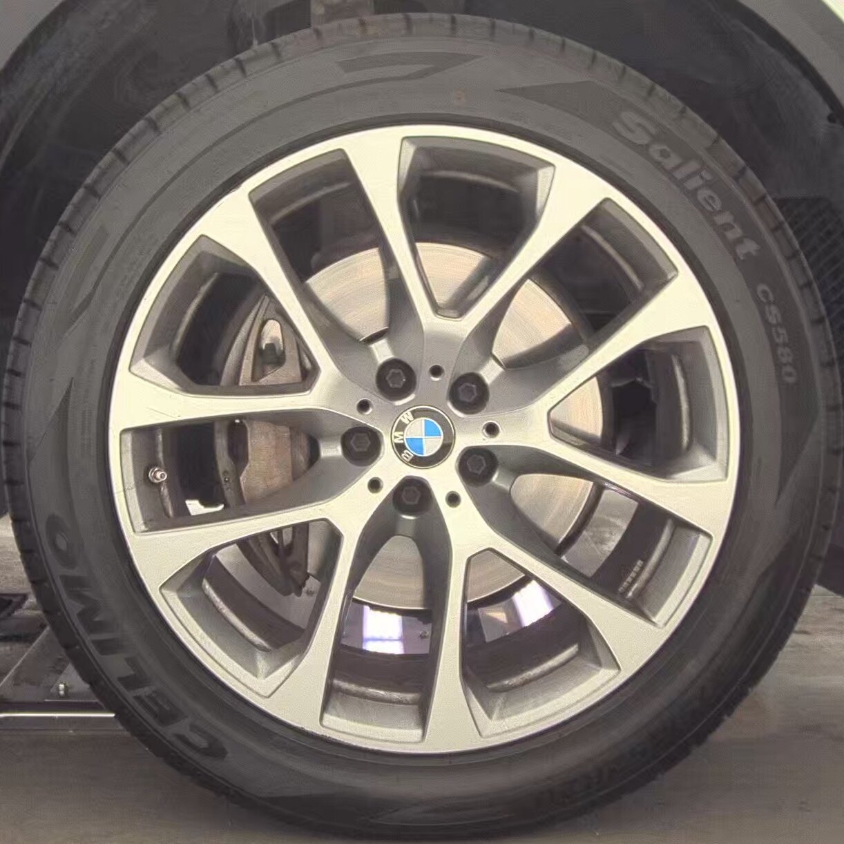 2025 BMW X5 xDrive40i AWD