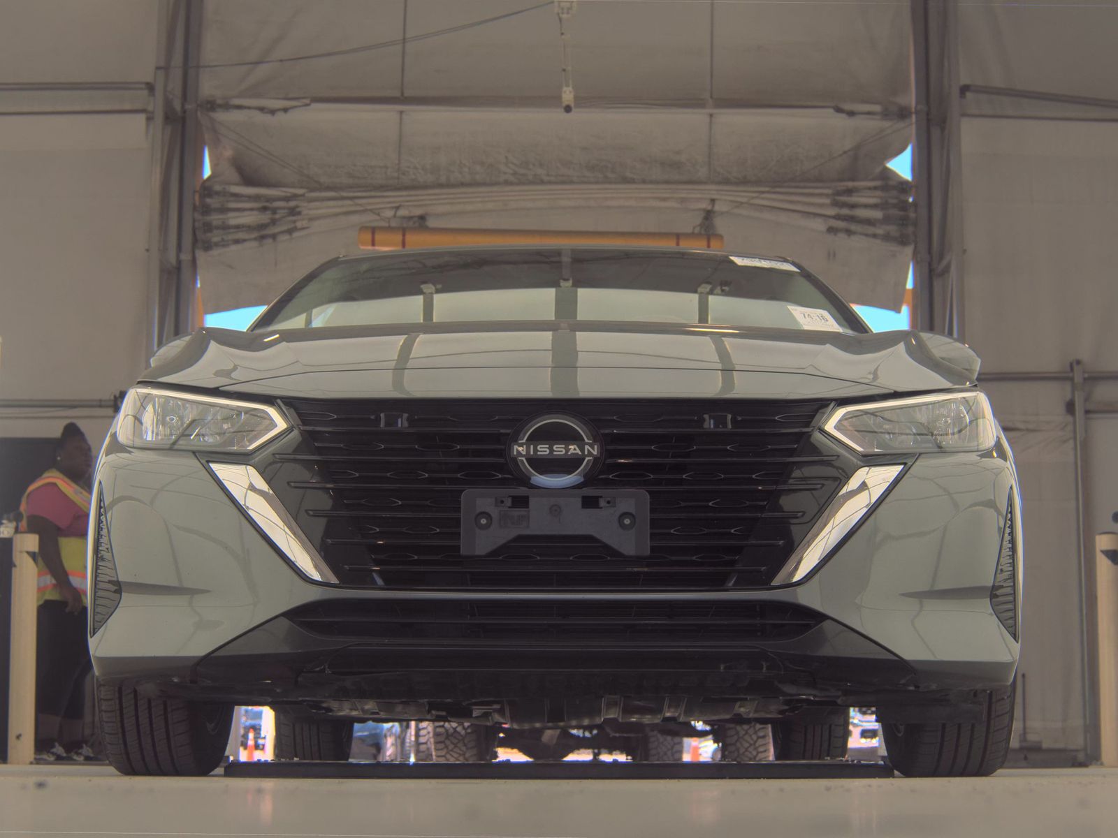 NISSAN SENTRA - 4