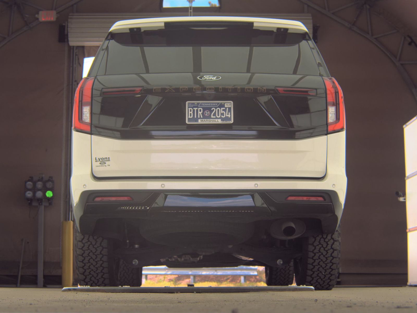 FORD EXPEDITION - 8