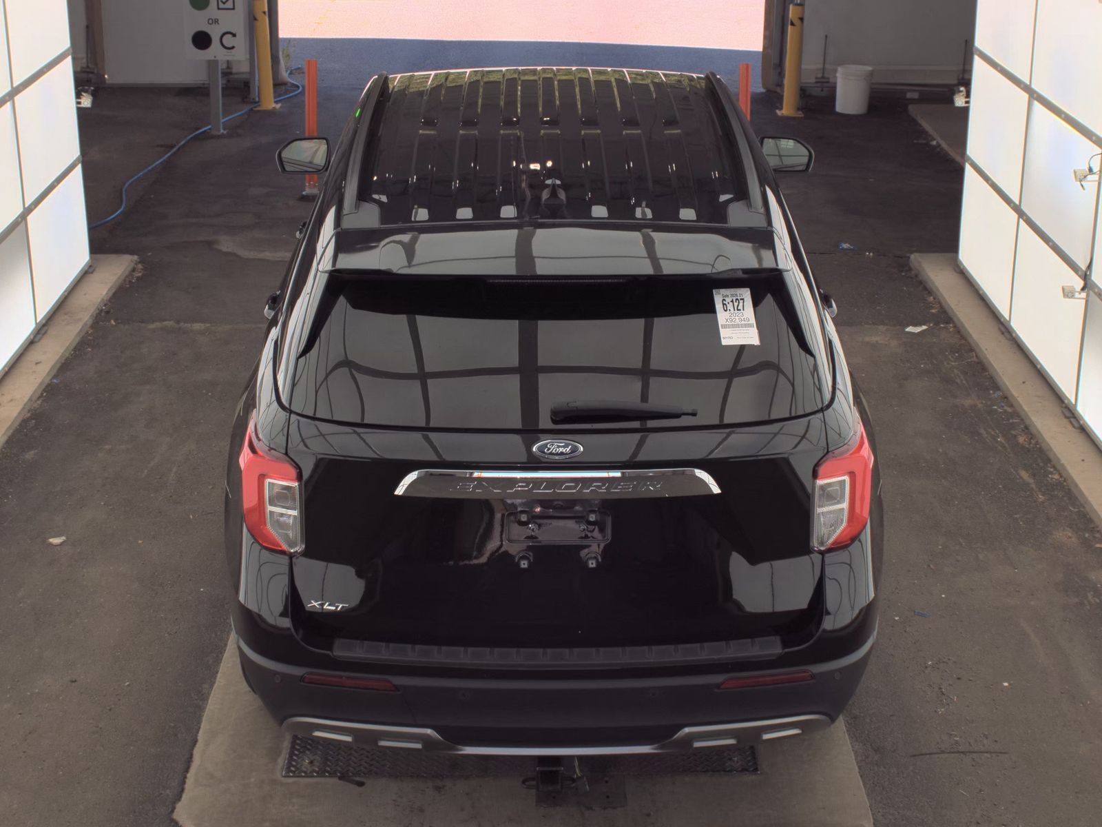FORD EXPLORER - 7