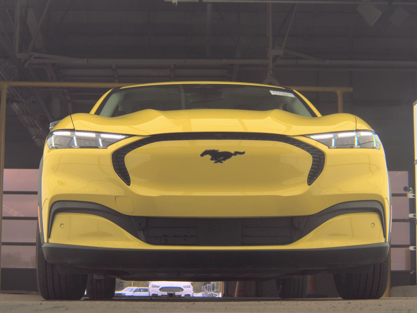 FORD MUSTANG MACH-E - 4