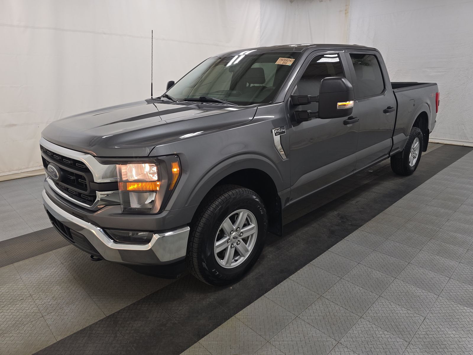 FORD F-150 - 1