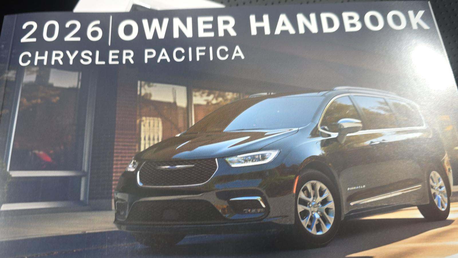 2026 Chrysler Pacifica Limited FWD