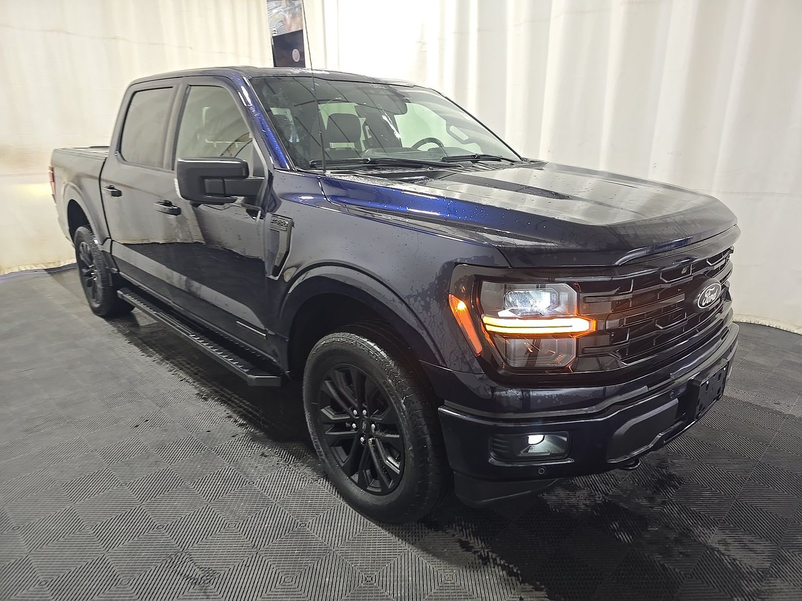 FORD F-150 - 4