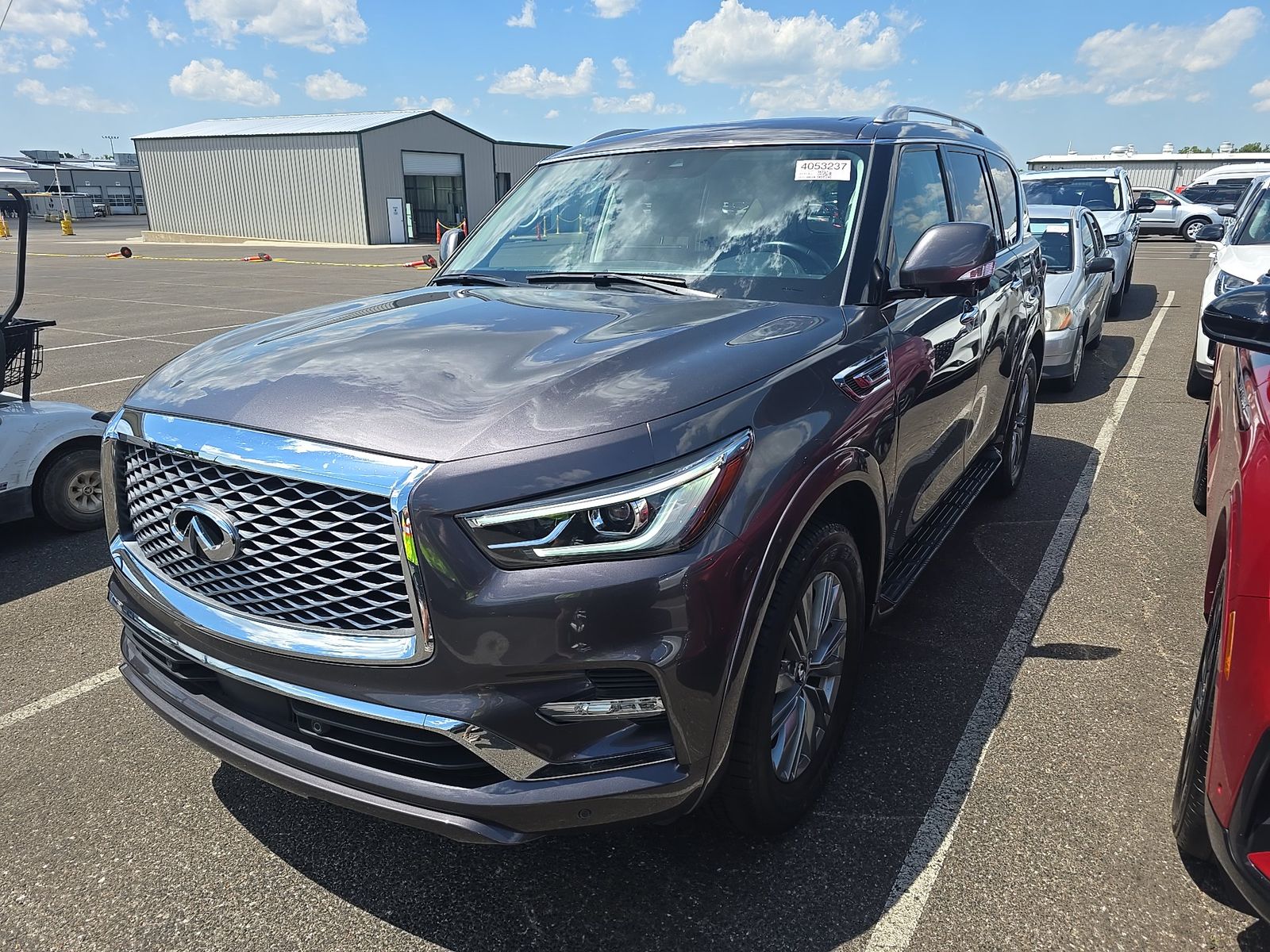 2024 INFINITI QX80 Luxe's photo
