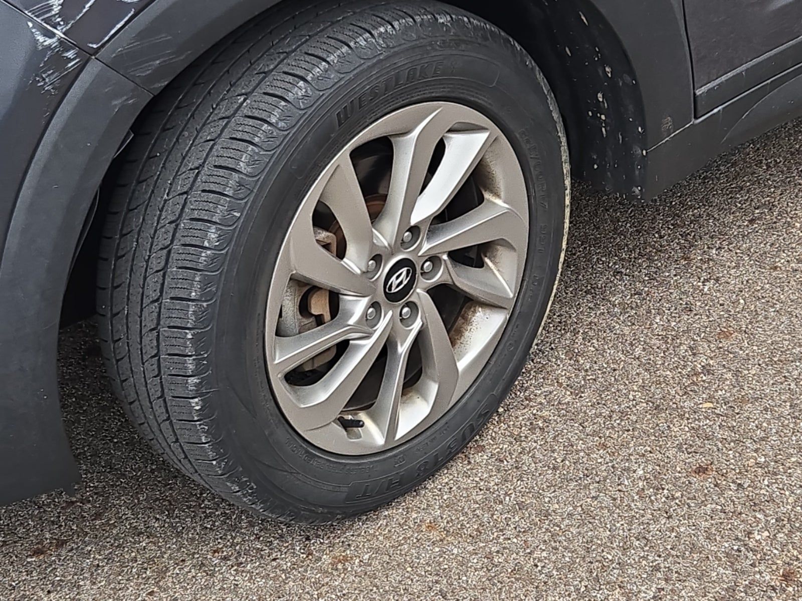 HYUNDAI TUCSON - 3