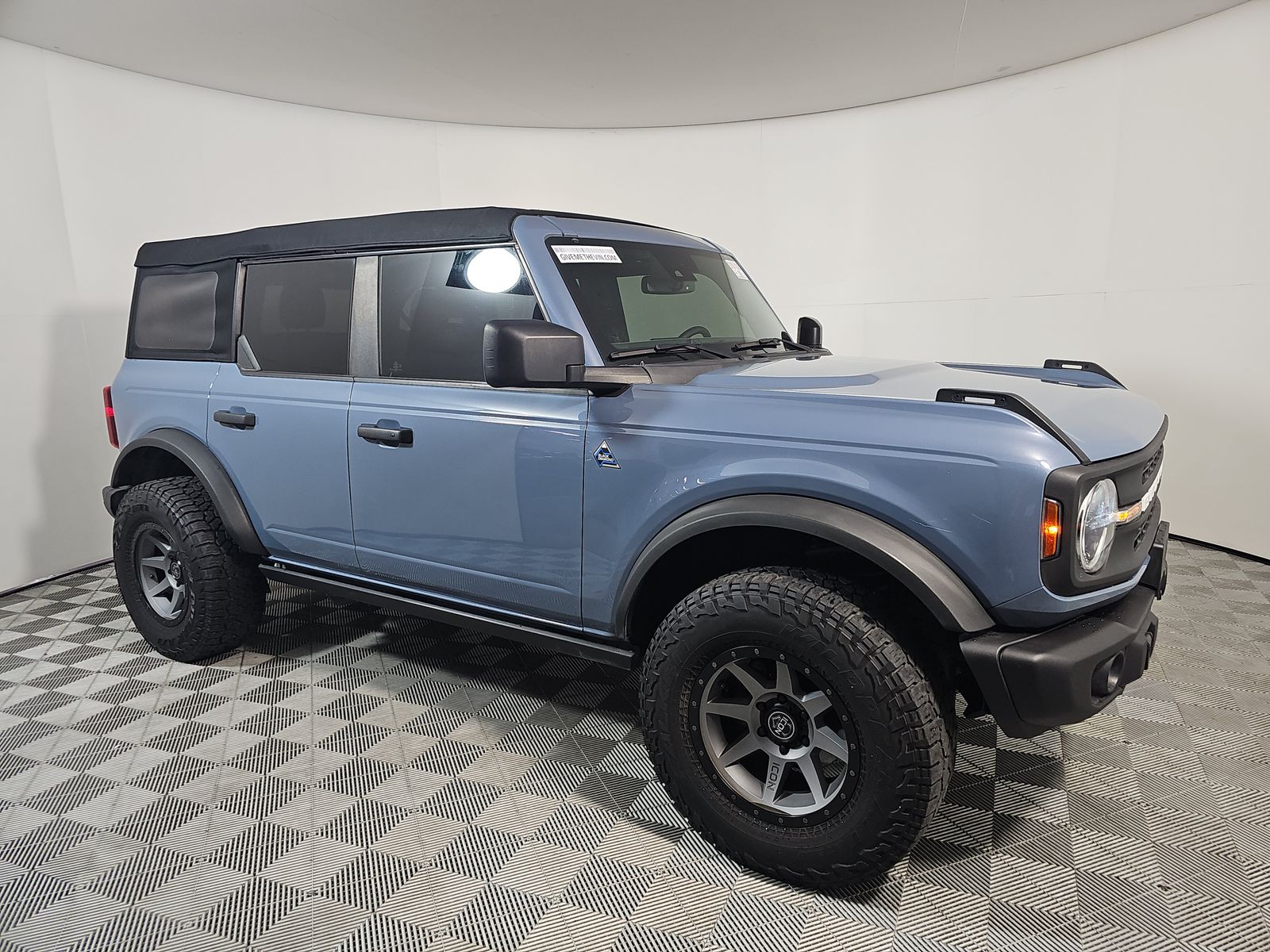 FORD BRONCO - 4