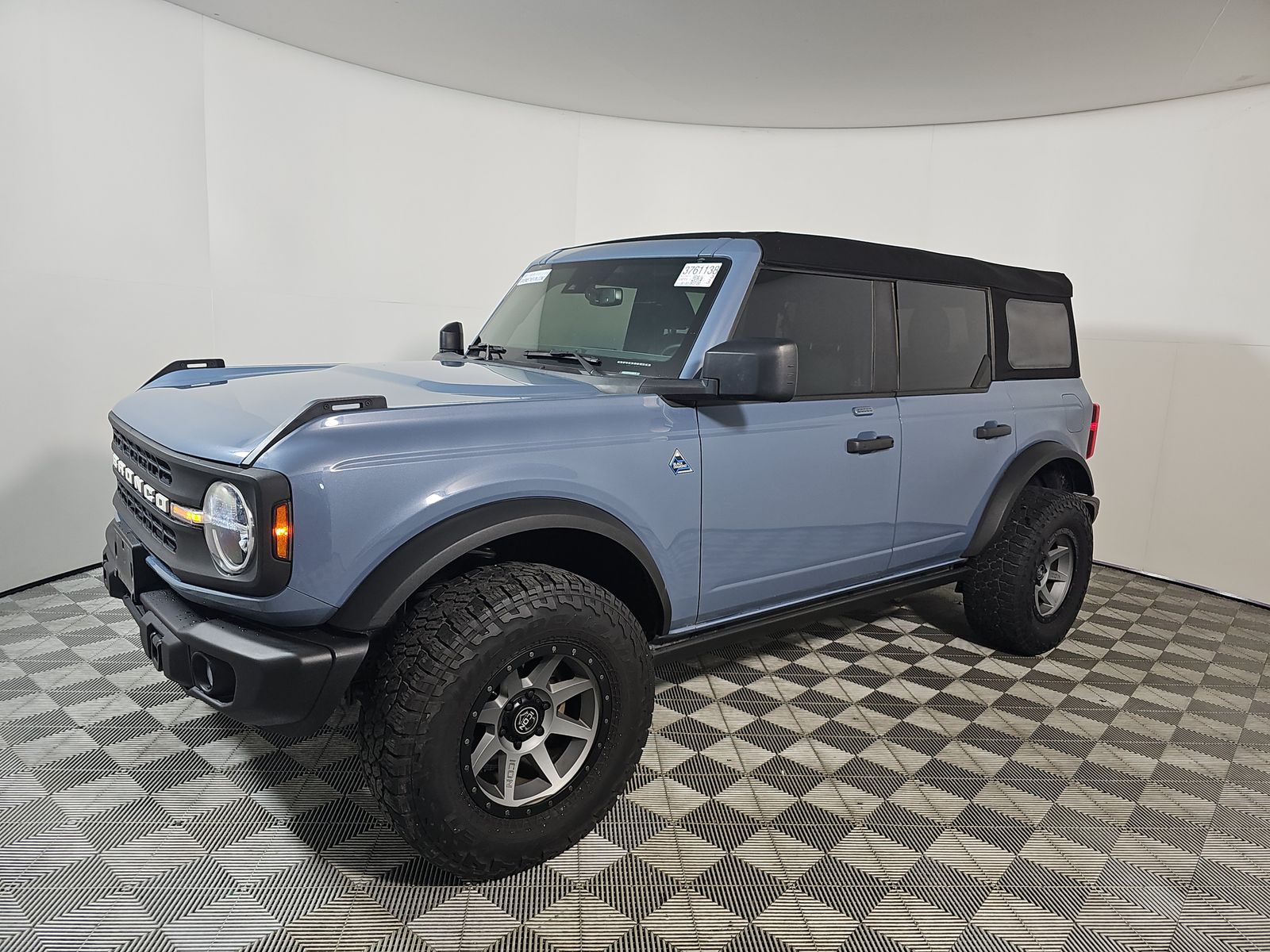 FORD BRONCO - 1