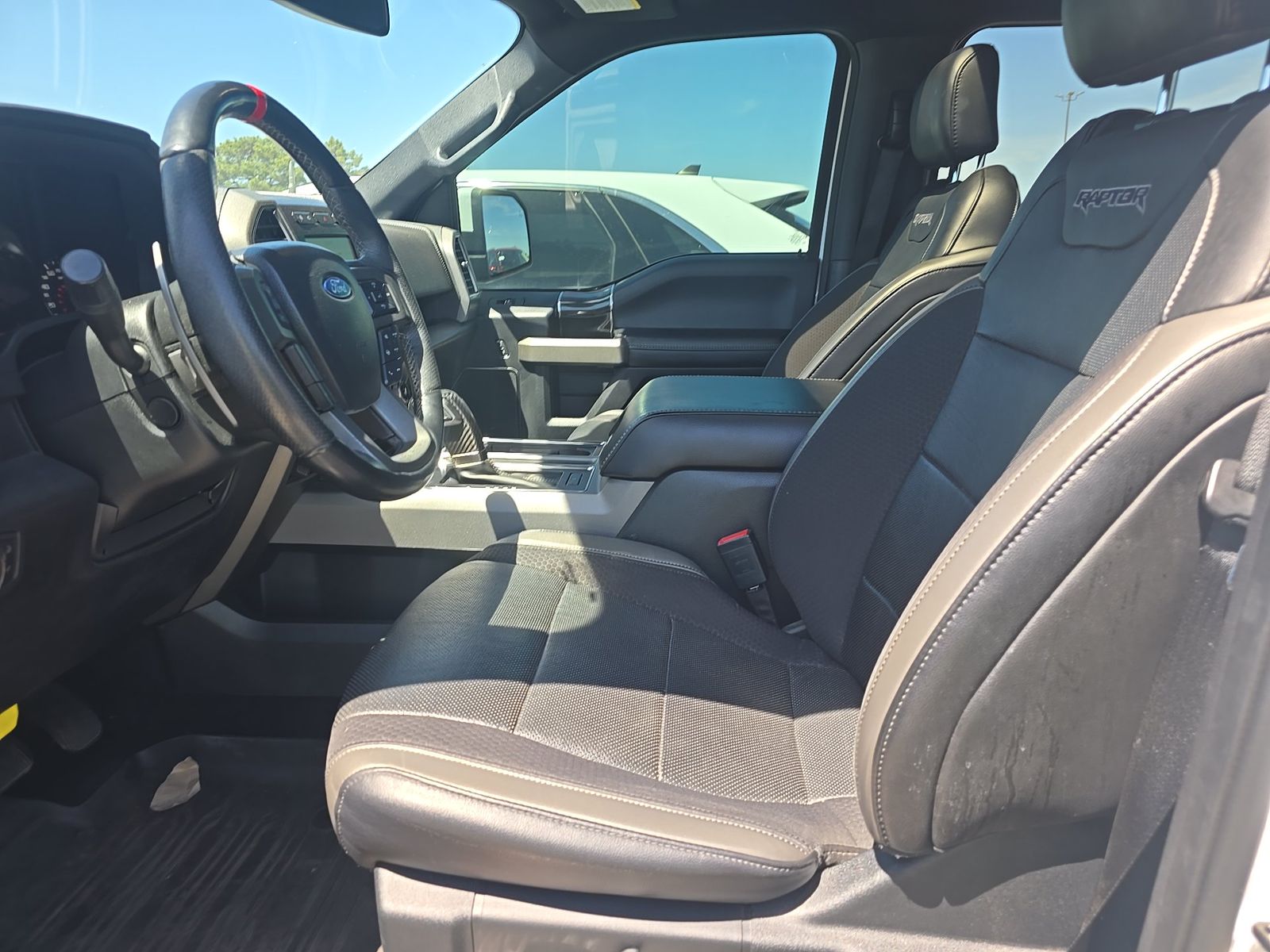 FORD F-150 - 8