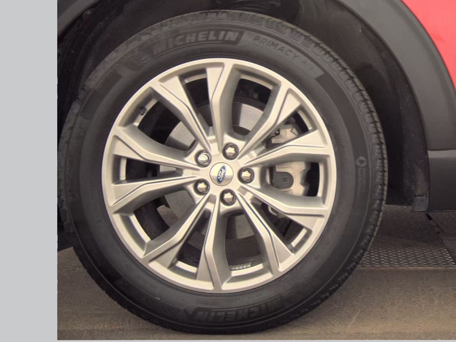 FORD EXPLORER - 10
