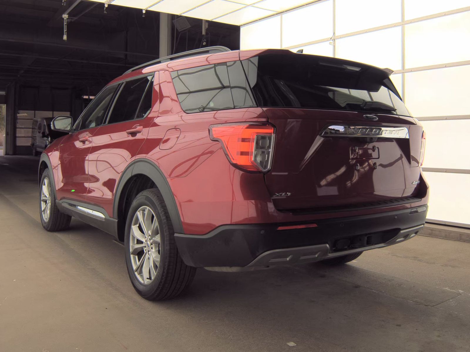 FORD EXPLORER - 9