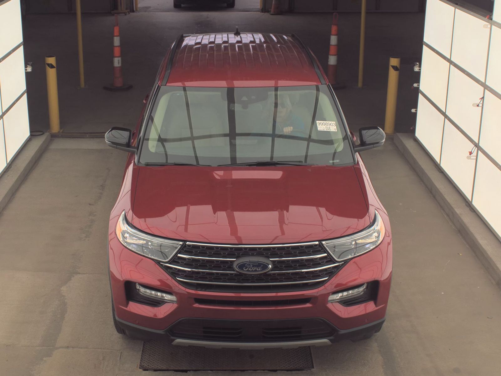 FORD EXPLORER - 3