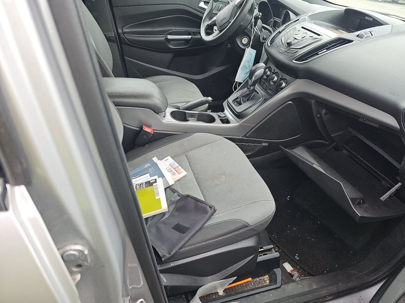 FORD ESCAPE - 9