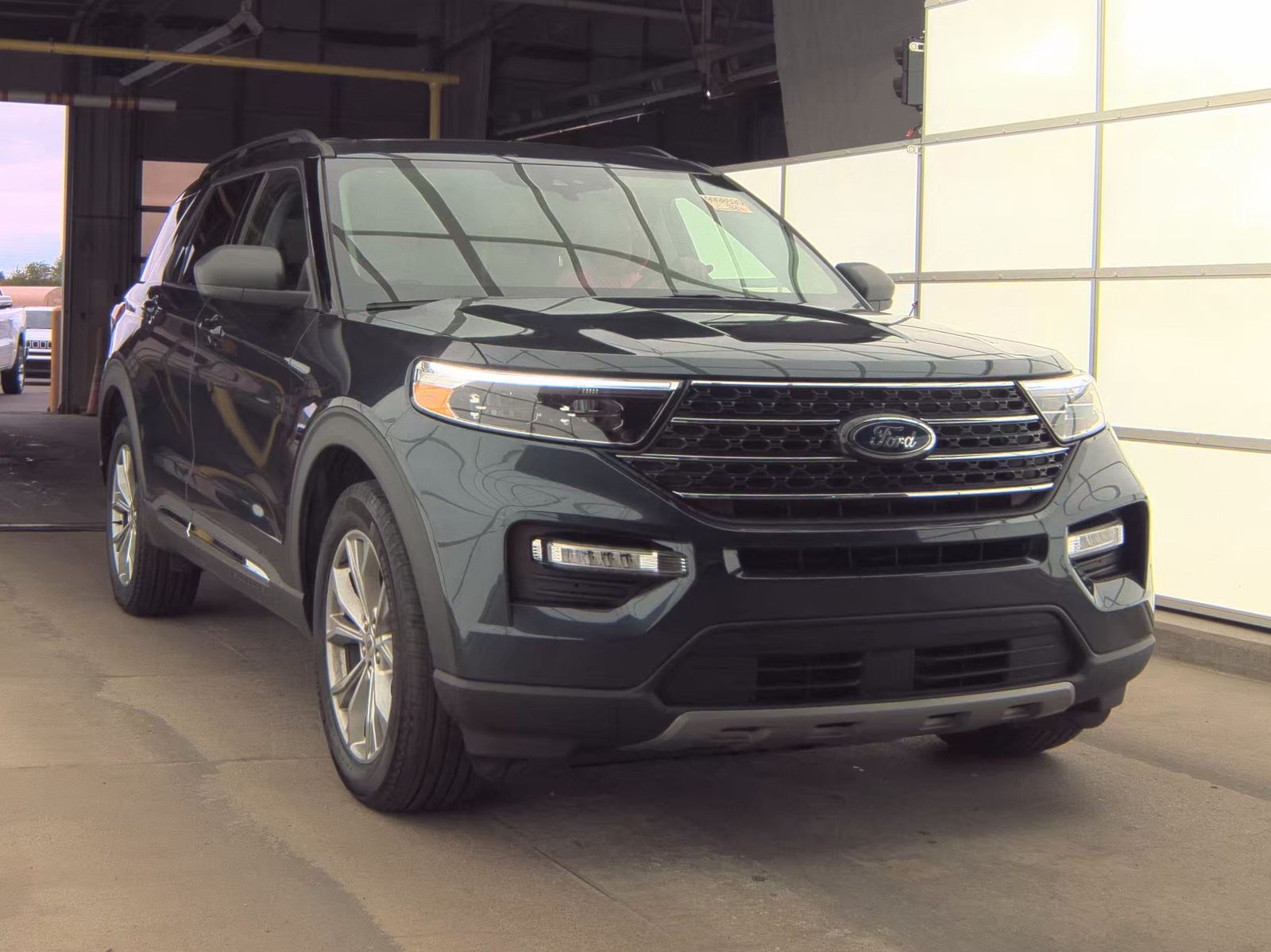 FORD EXPLORER - 5