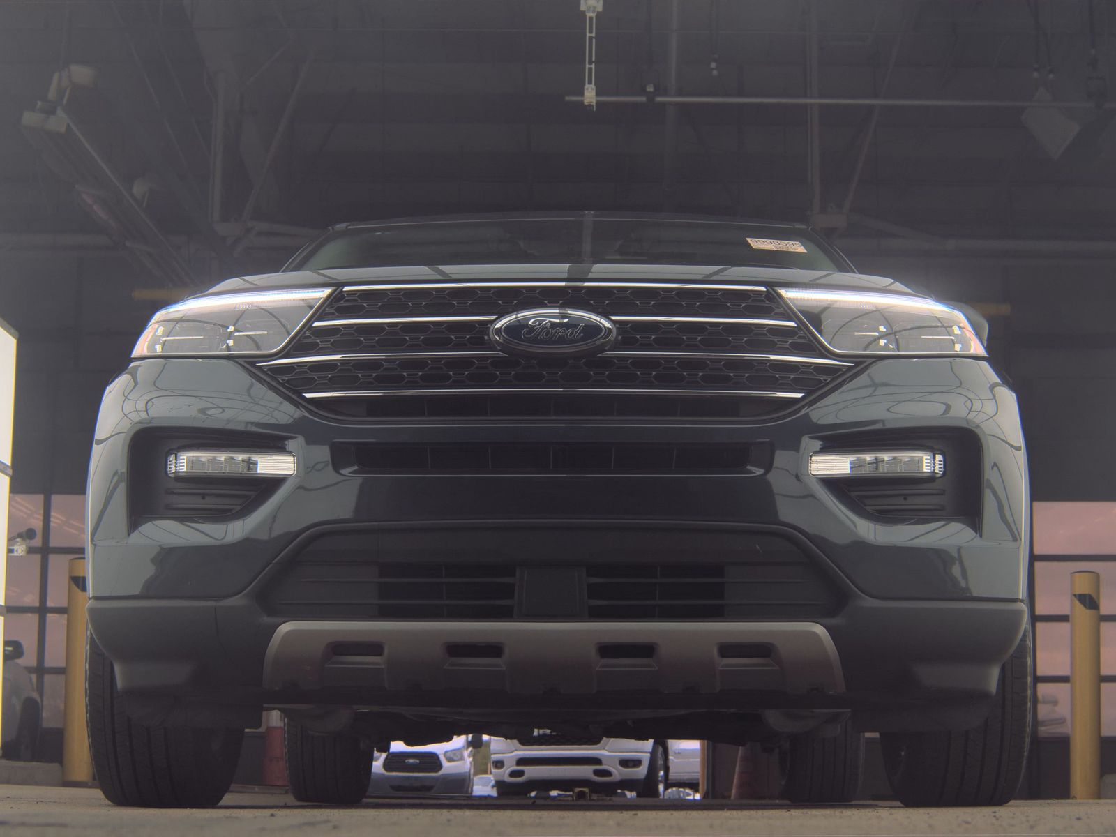 FORD EXPLORER - 4
