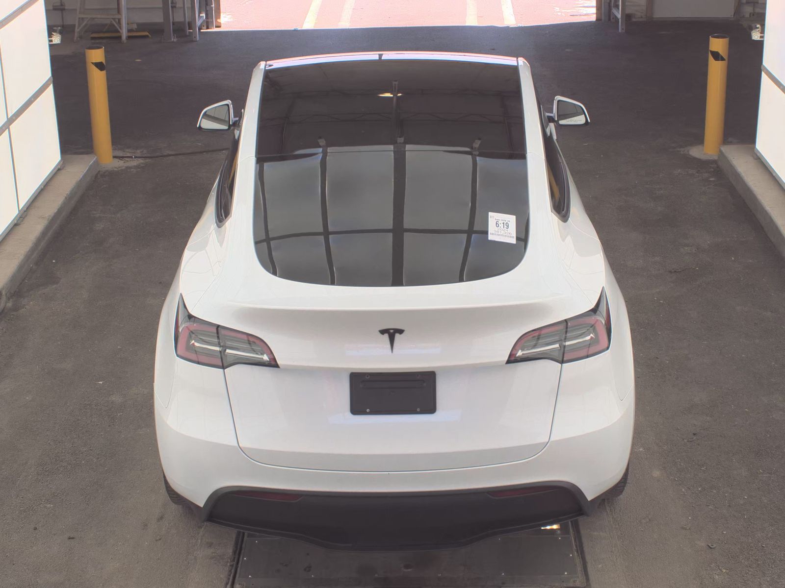 TESLA MODEL Y - 7