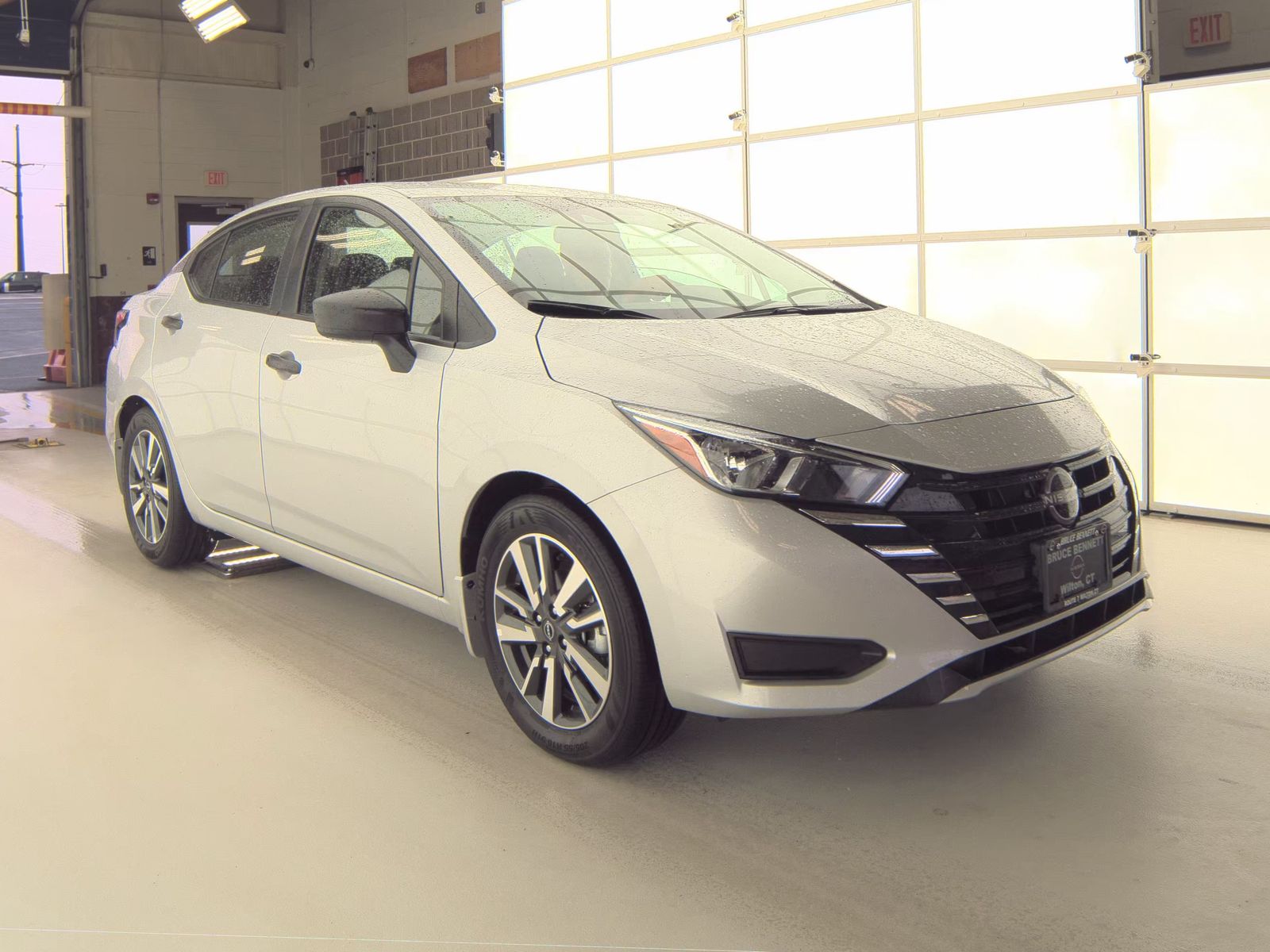 NISSAN VERSA - 5