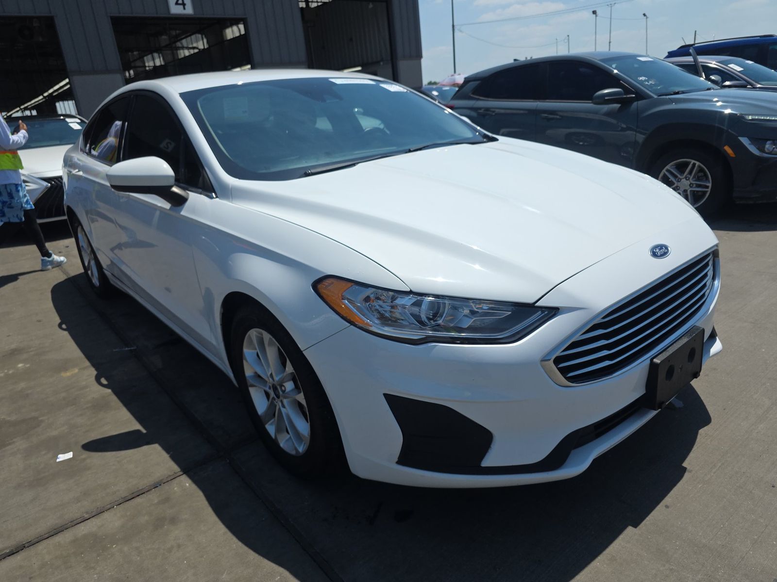 FORD FUSION - 4