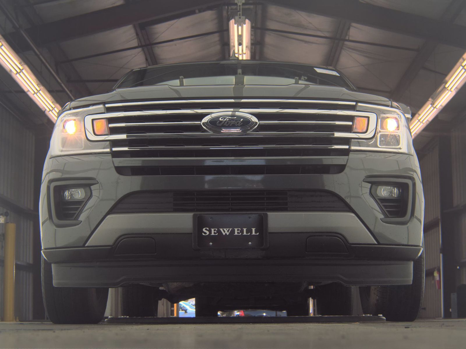 FORD EXPEDITION MAX - 4