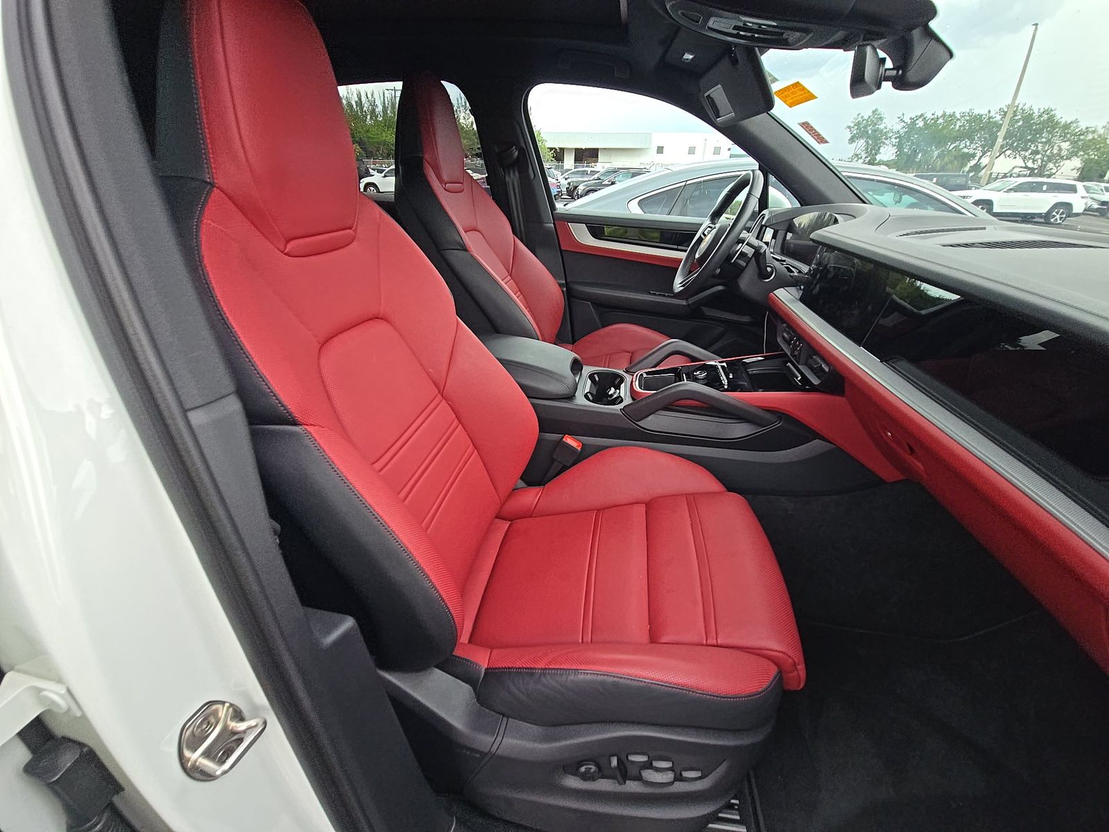2024 Porsche Cayenne Base AWD
