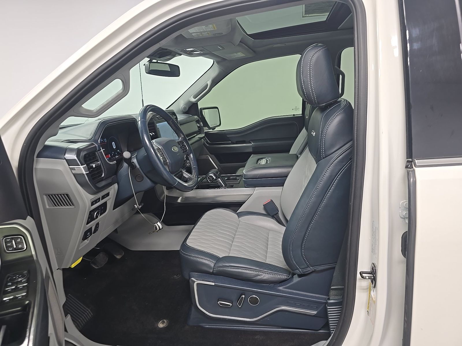FORD F-150 - 8