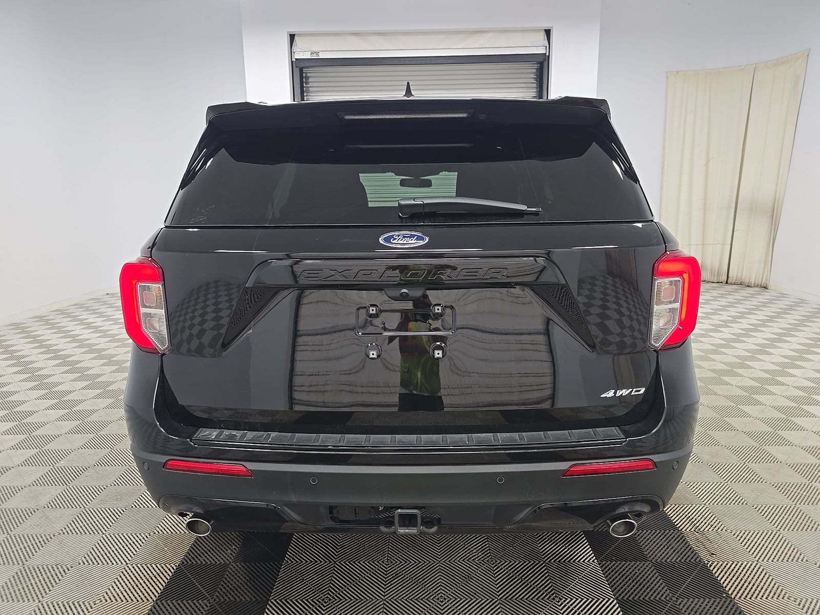 FORD EXPLORER - 6