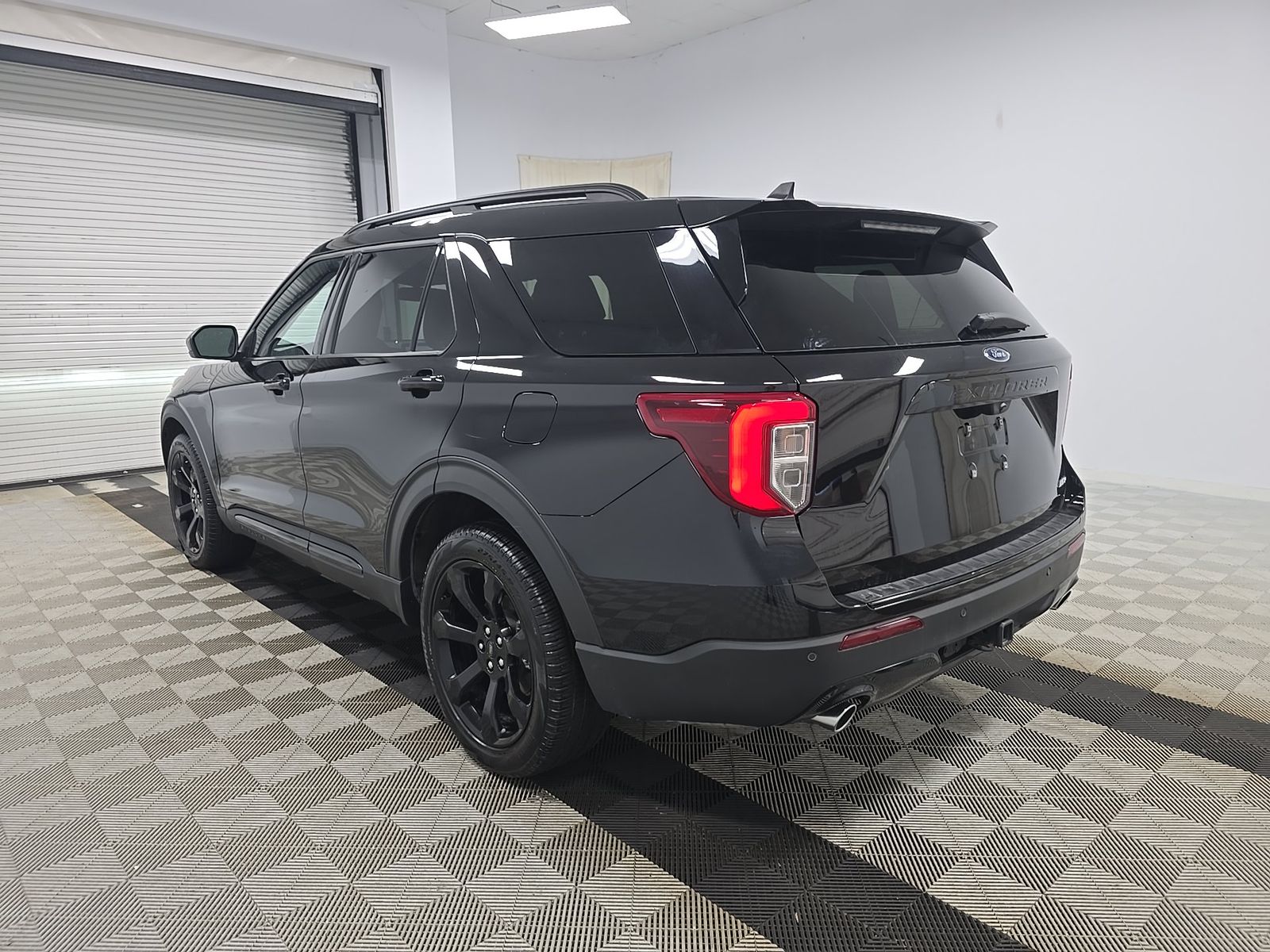 FORD EXPLORER - 7