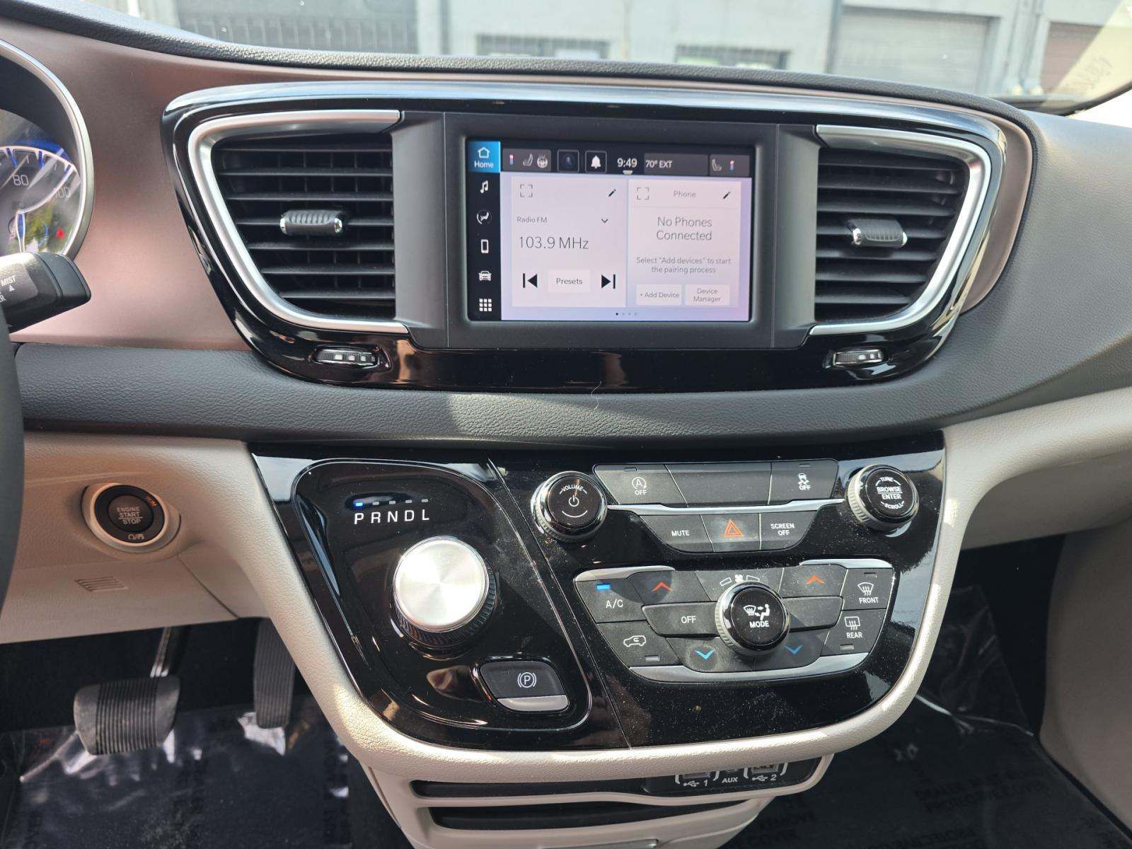CHRYSLER VOYAGER - 6