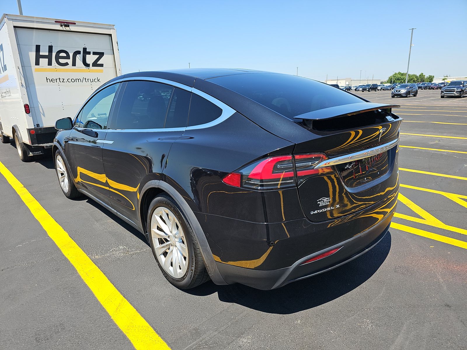 TESLA MODEL X - 7