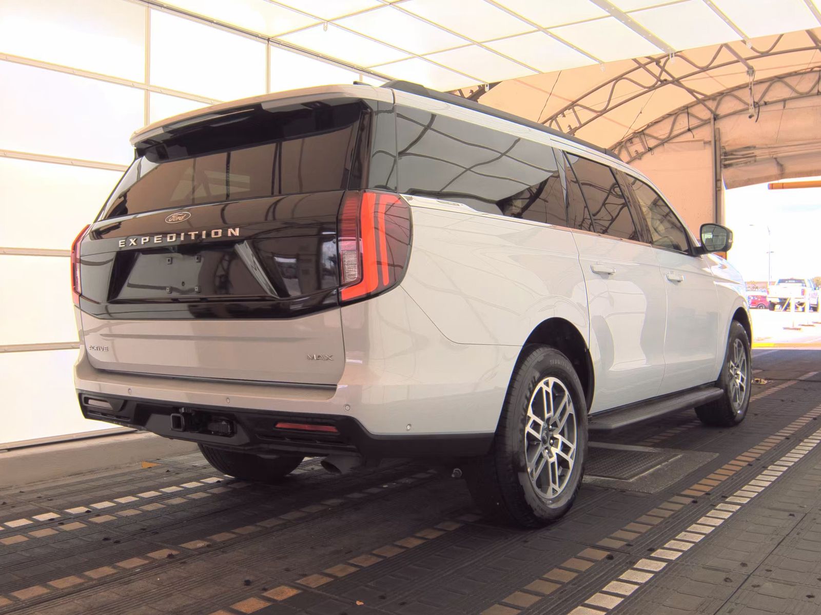 FORD EXPEDITION MAX - 6