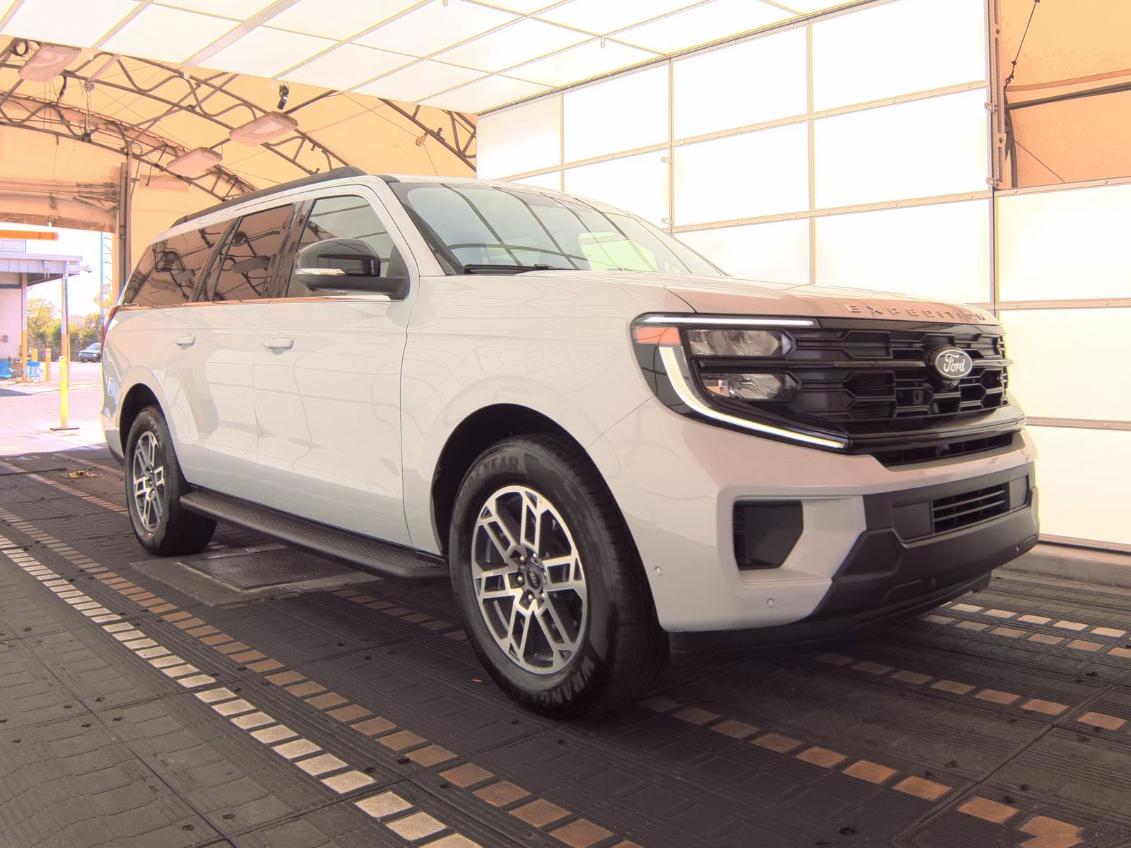 FORD EXPEDITION MAX - 5