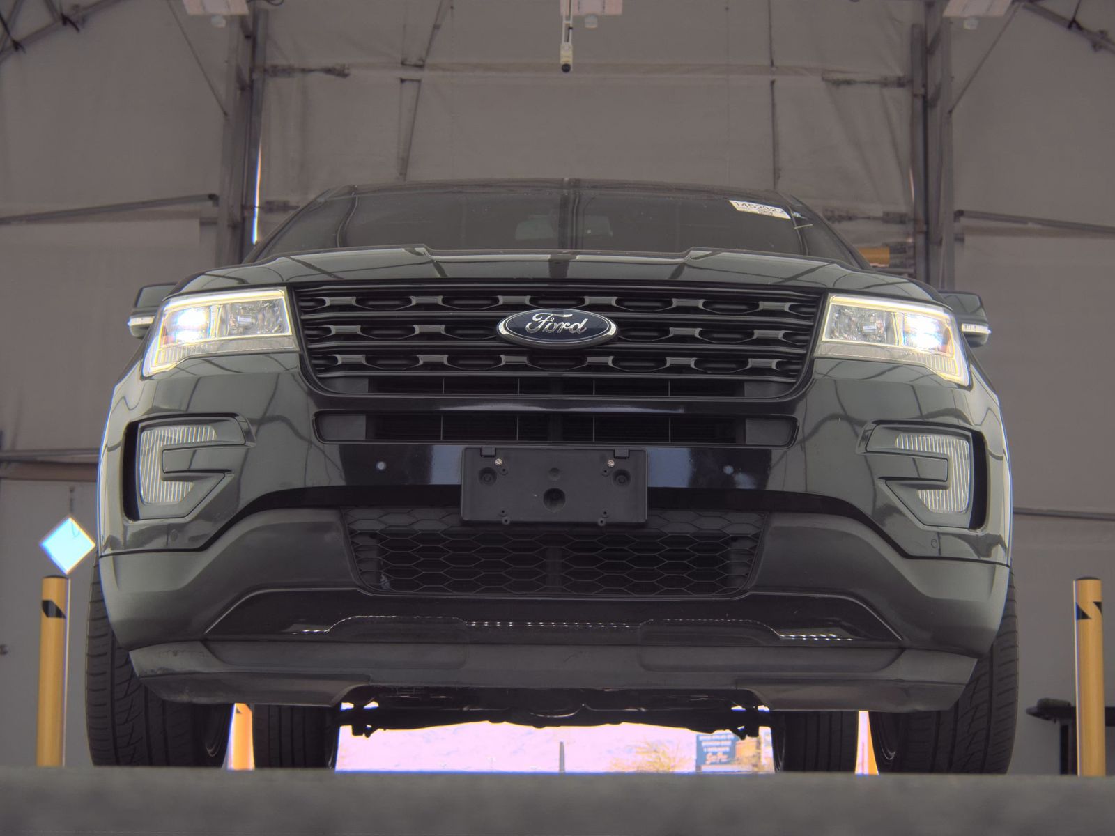 FORD EXPLORER - 4